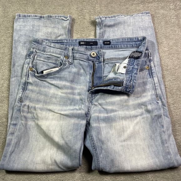 BKE Jake Men's 34x30 Light Wash Denim Jeans Relaxed Bootcut Everyday Casual - Picture 1 of 13